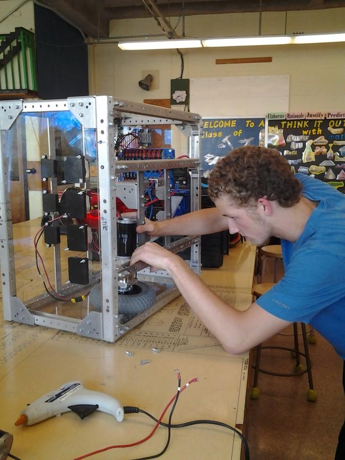 Robotics Club Builds Robots, Resumes, and Real-world Experiences