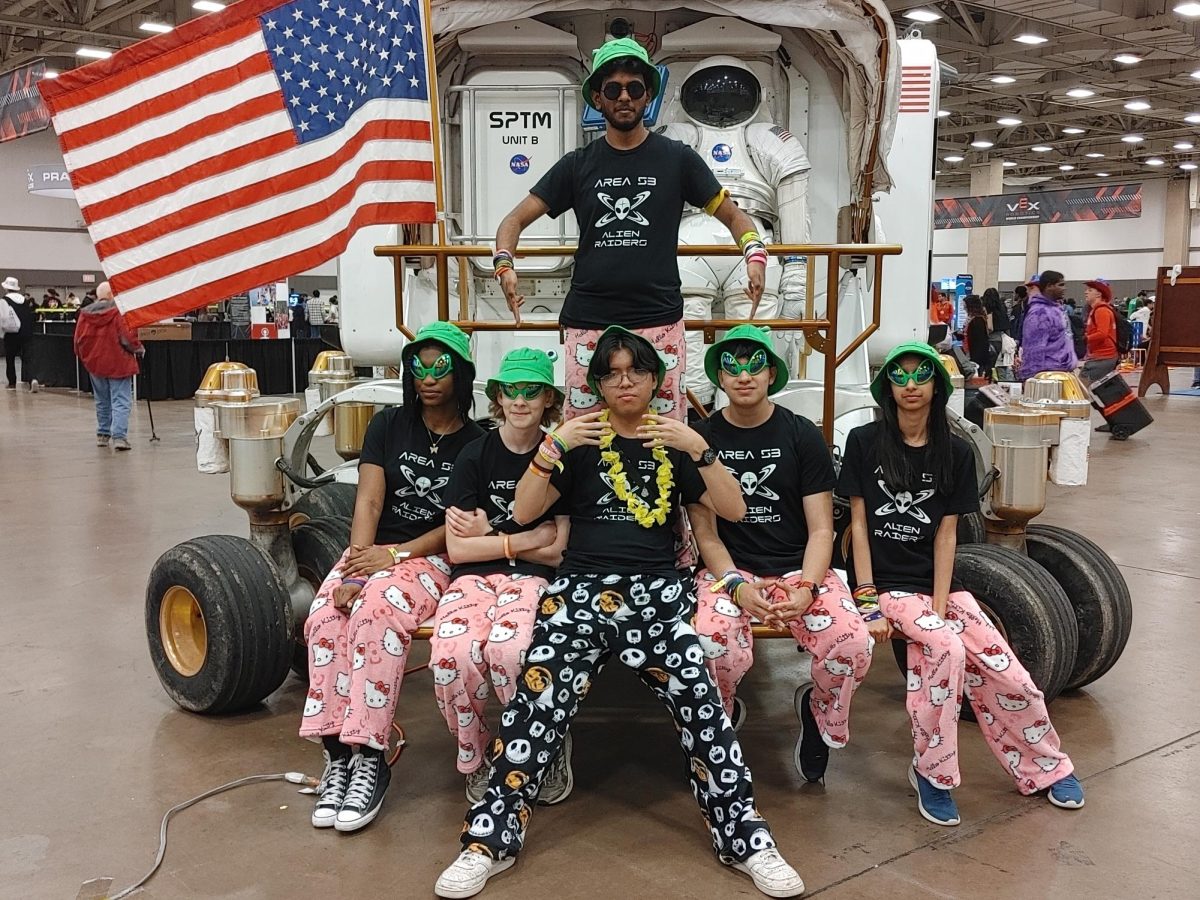 ERHS Robotics Team Returns to World Championships