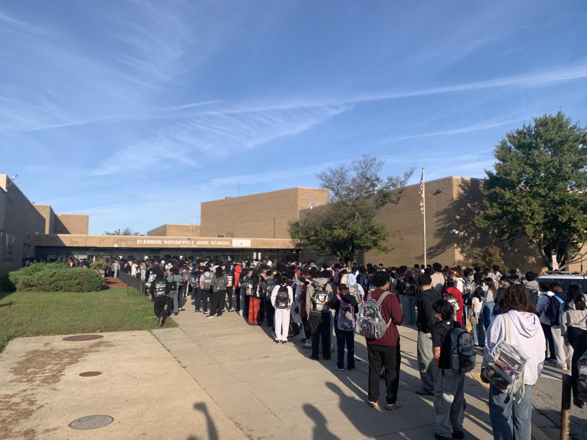 The security line on October 3rd, 2025.