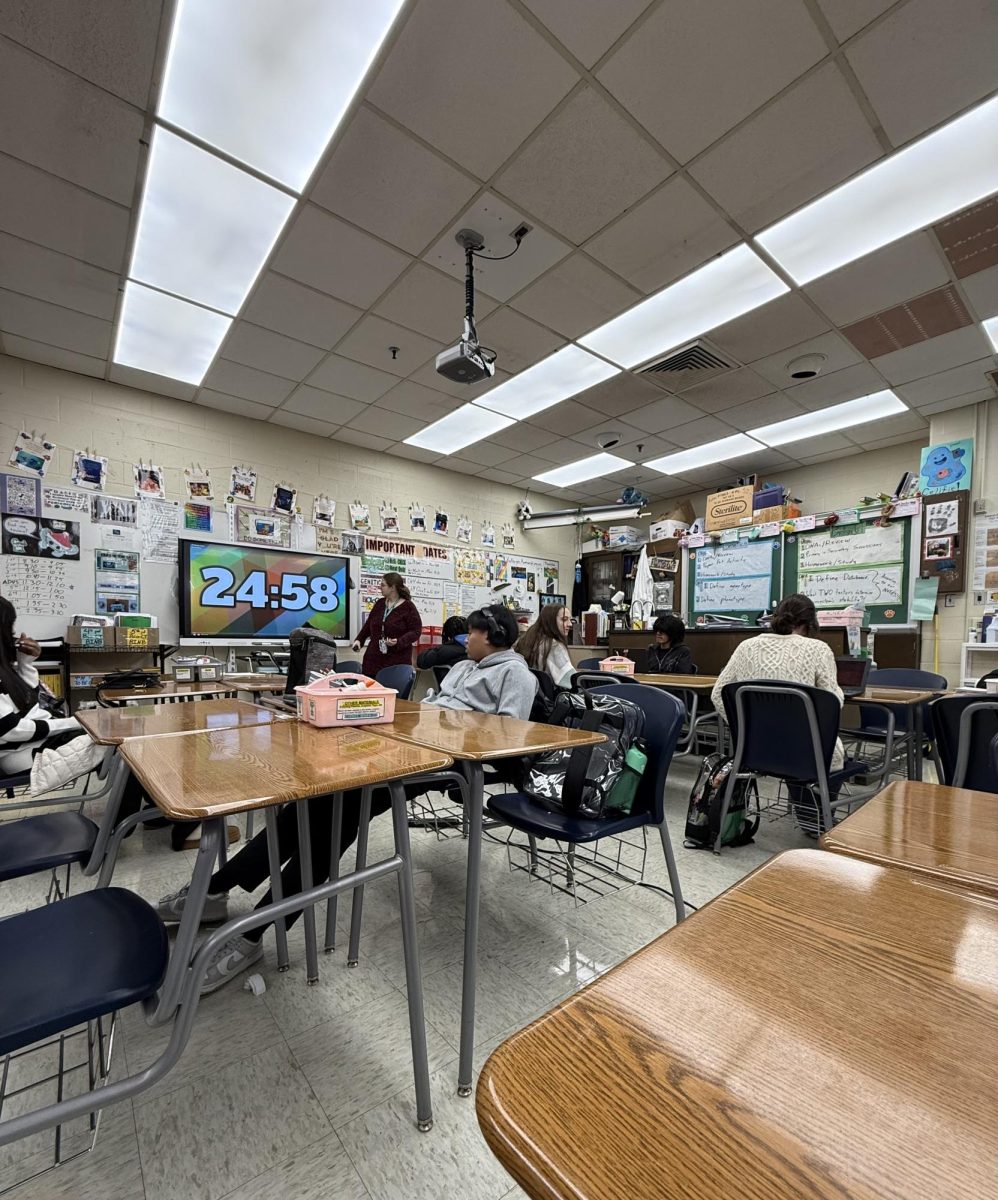 A ERHS teacher leading an advisory session. 